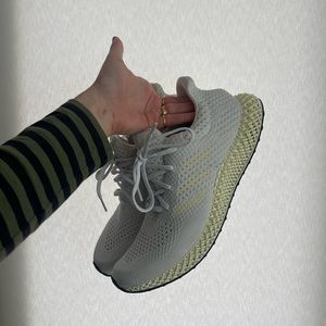 4D ultra boosts (Mens, Size 12)